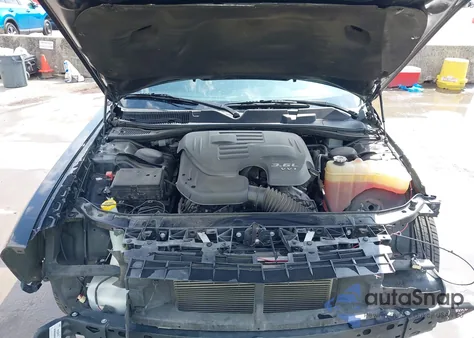 2019 Dodge Challenger Sxt z USA, uszkodzony, nr VIN 2C3CDZAG9KH503434